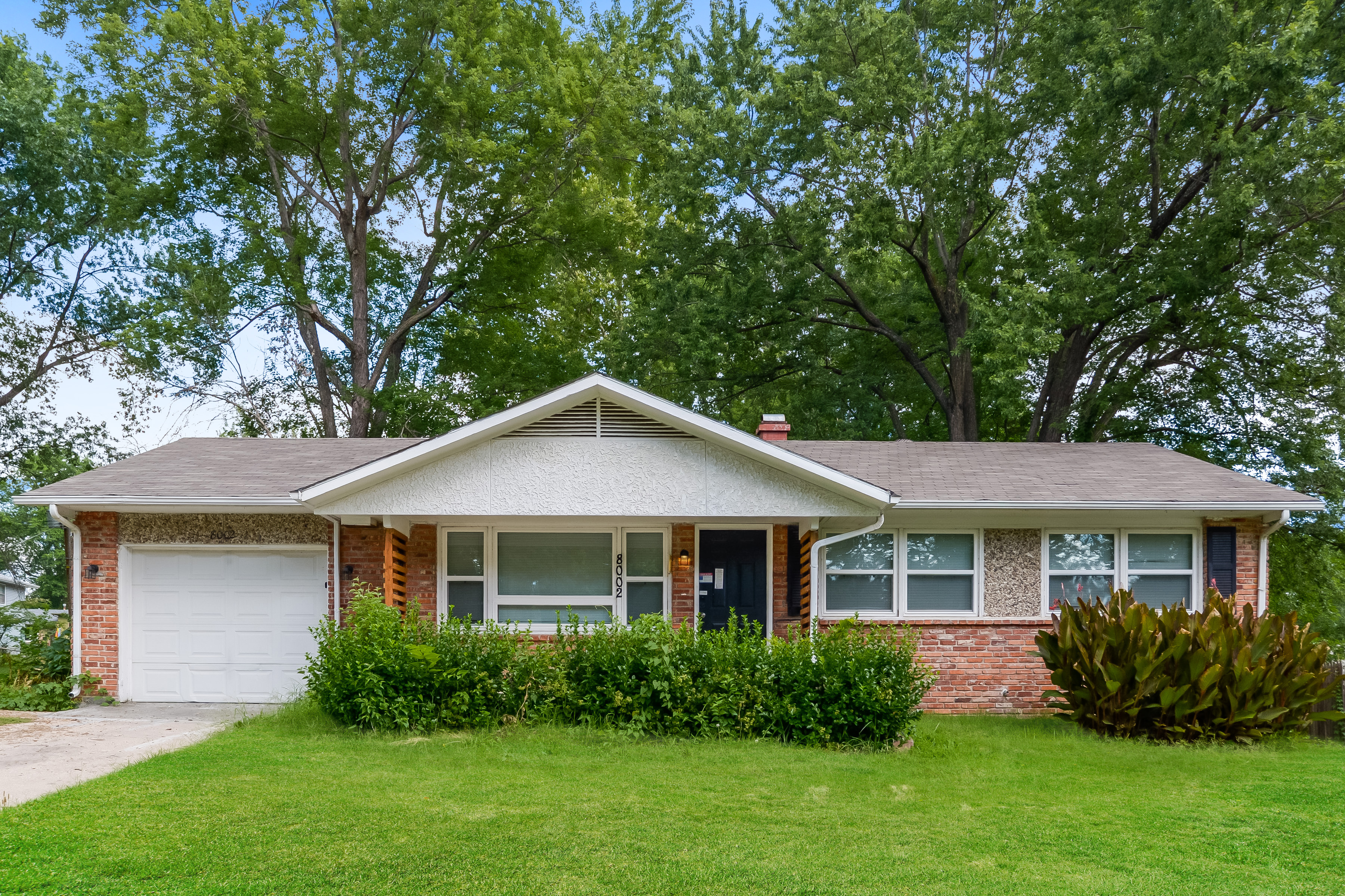 8002 E 89th Terrance Kansas City, MO 64138